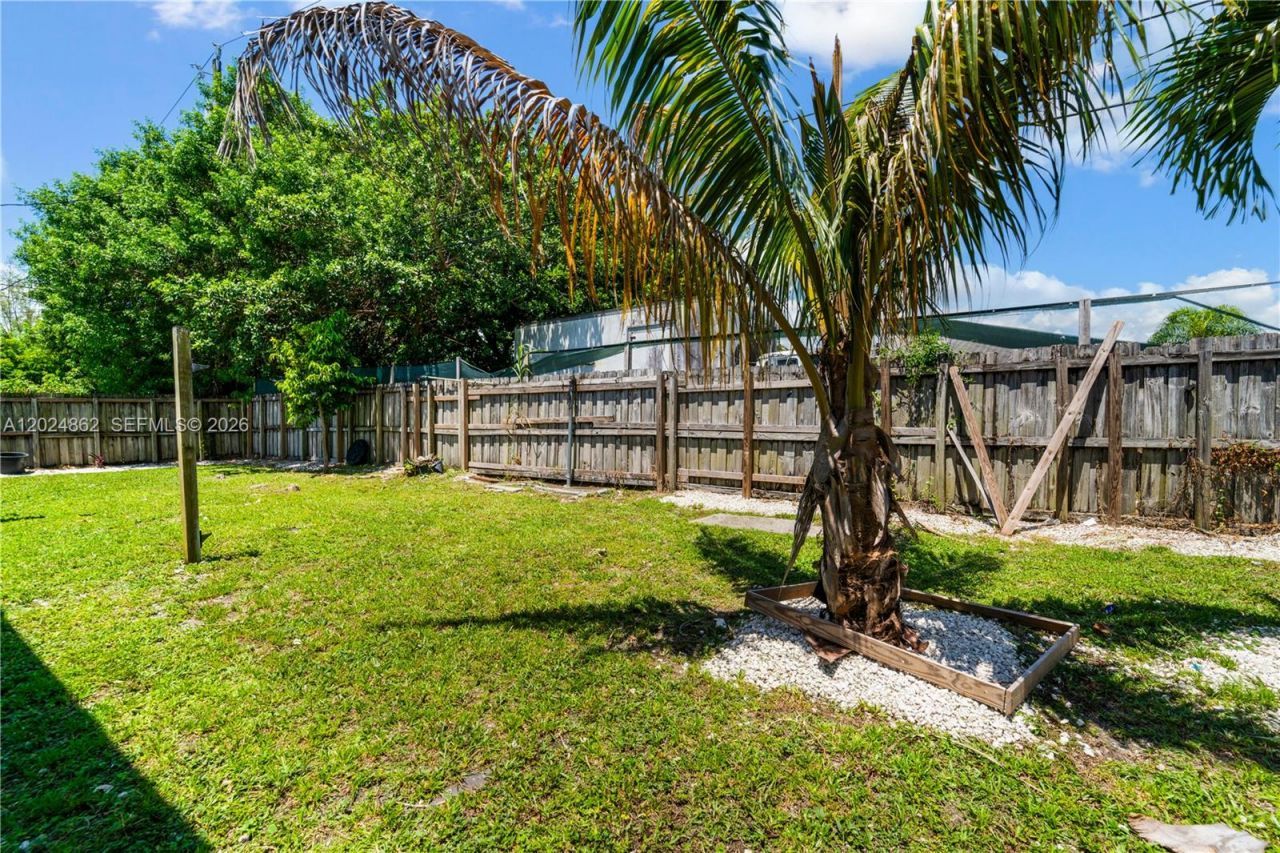 22300 SW 117th Ave, Unit 4, Miami, FL 33170 Photo