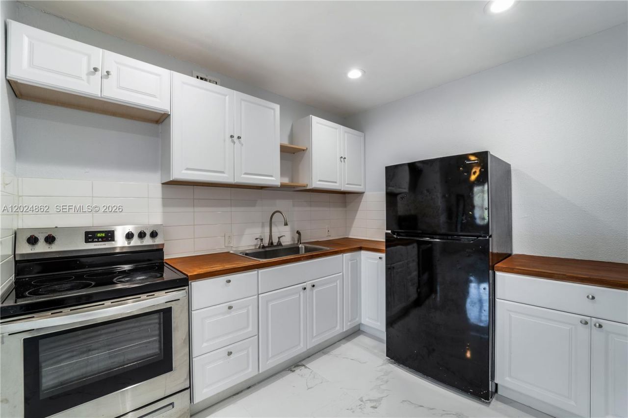 22300 SW 117th Ave, Unit 4, Miami, FL 33170 Photo
