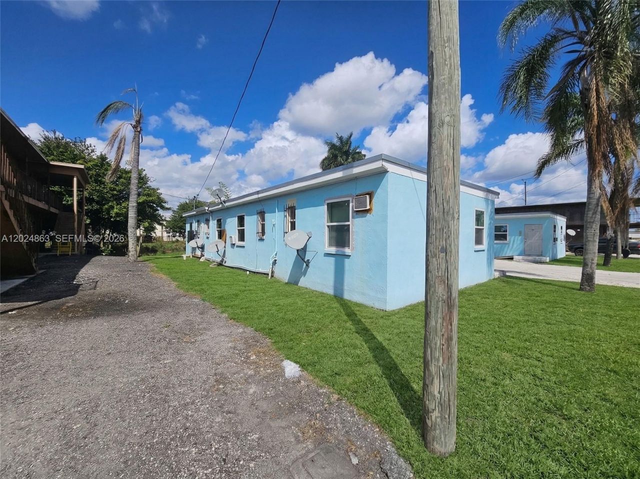 625 W Avenue A , Belle Glade, FL 33430 Photo