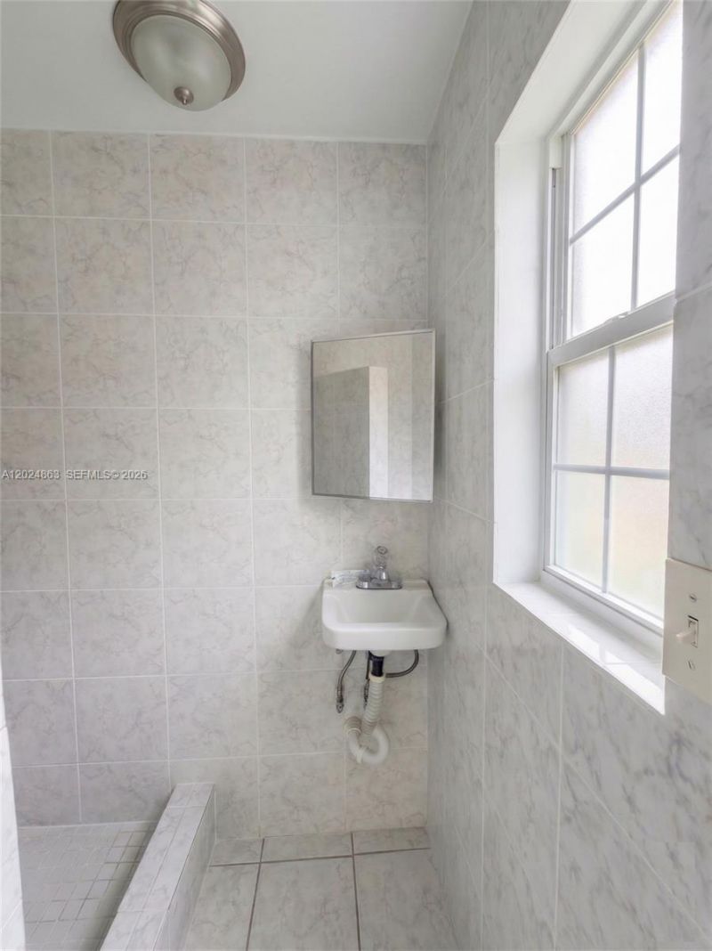 625 W Avenue A , Belle Glade, FL 33430 Photo