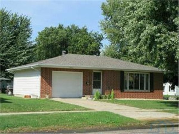 911 Lincoln Street, Boyden, IA 51234