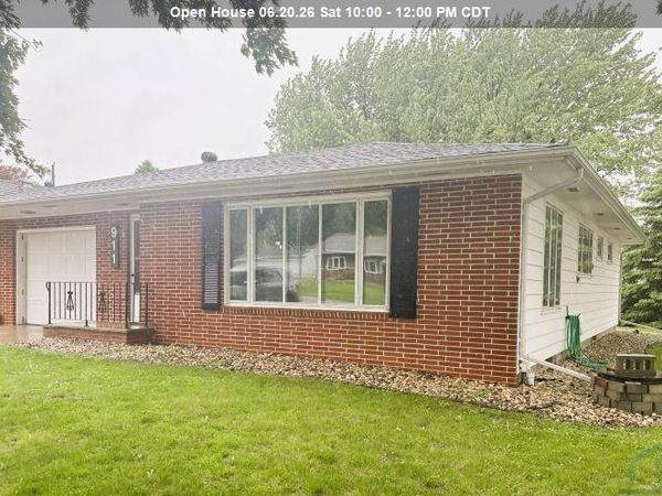 911 Lincoln Street, Boyden, IA 51234