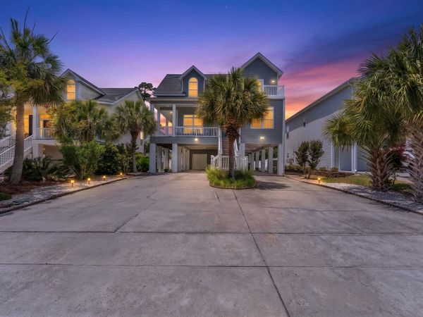 407 5th Ave. S, North Myrtle Beach, SC 29582