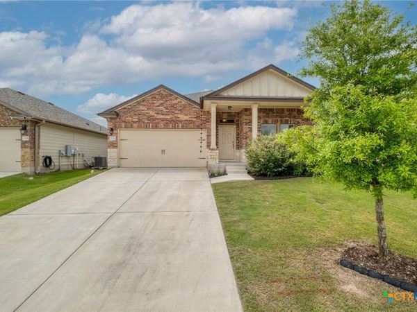 204 Taggart Trail, Jarrell, TX 76537