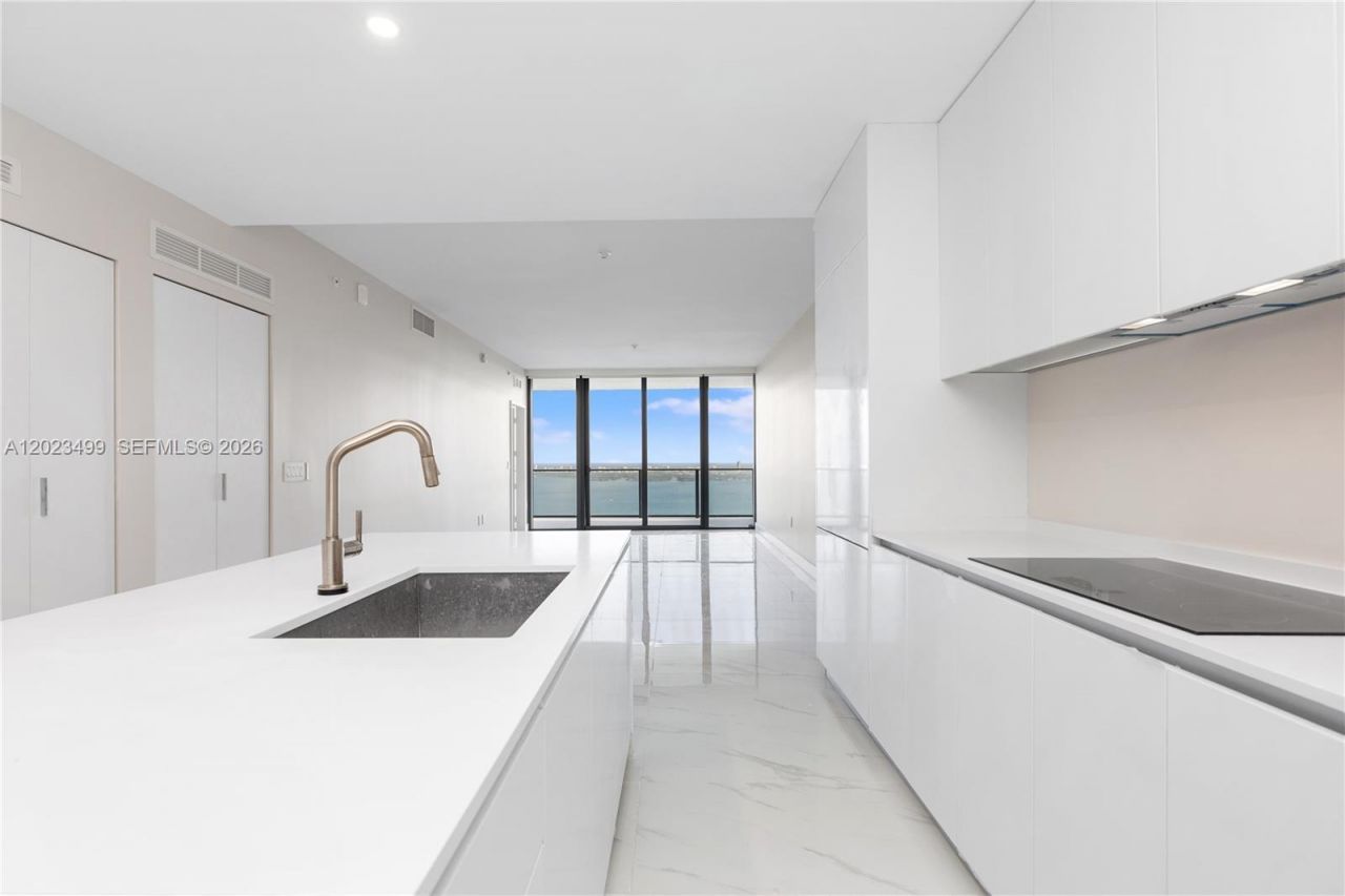 700 NE 24th St , Unit 4206, Miami, FL 33137 Photo