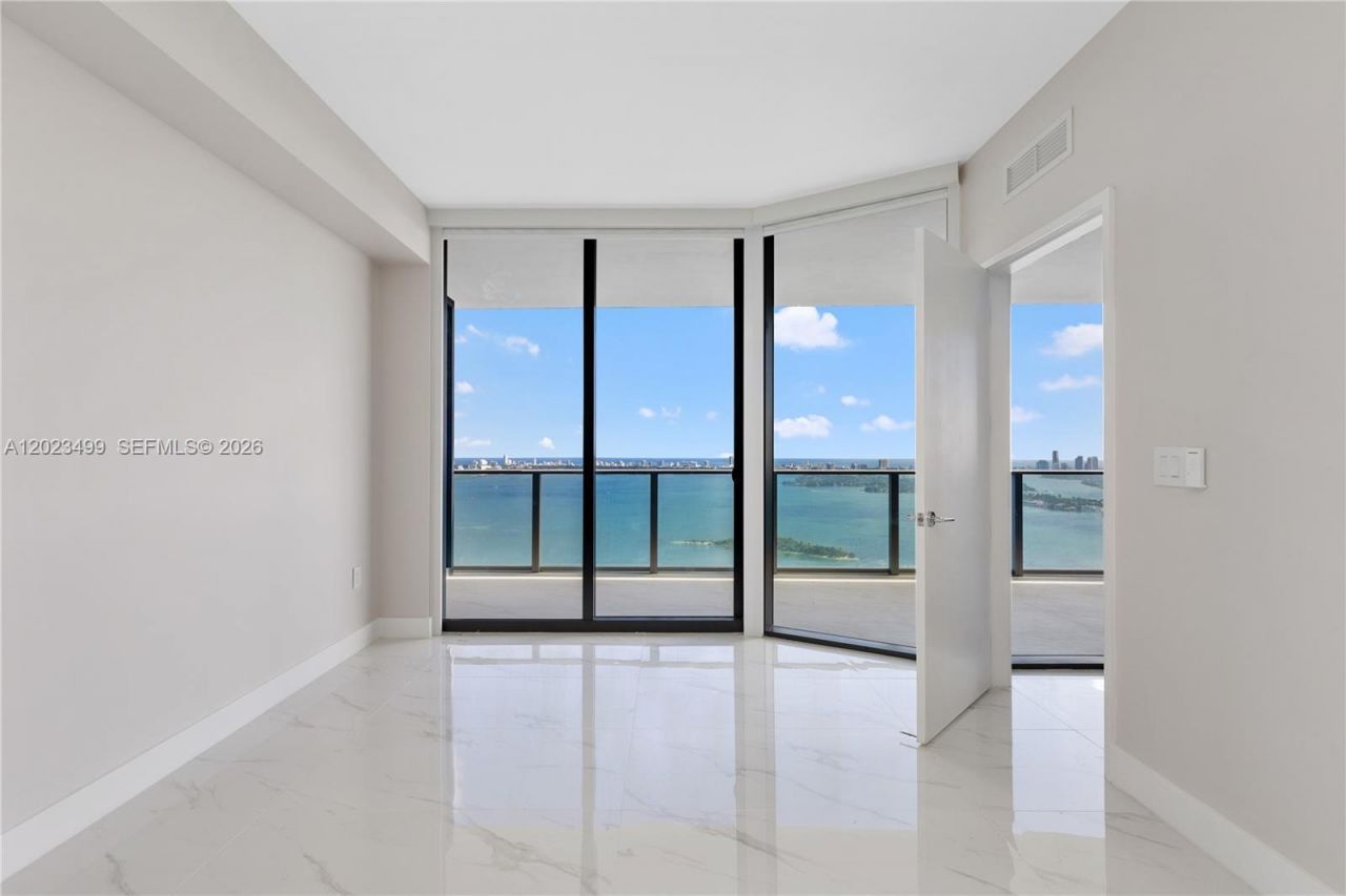 700 NE 24th St , Unit 4206, Miami, FL 33137 Photo