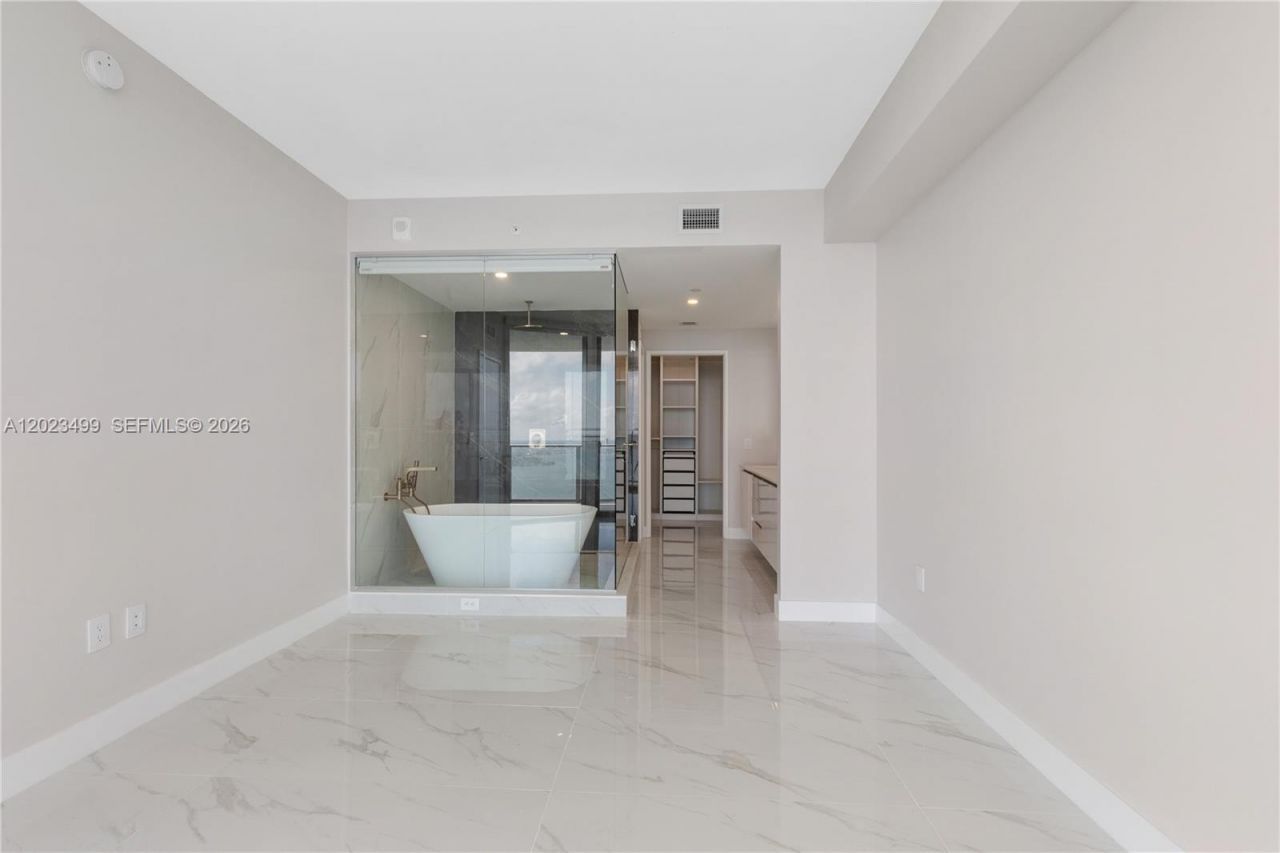 700 NE 24th St , Unit 4206, Miami, FL 33137 Photo