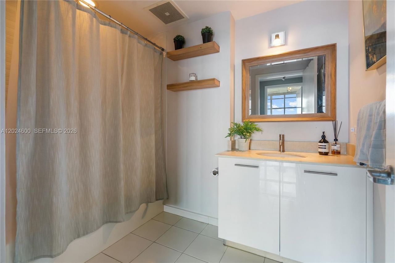 3451 NE 1st Ave , Unit M0706, Miami, FL 33137 Photo