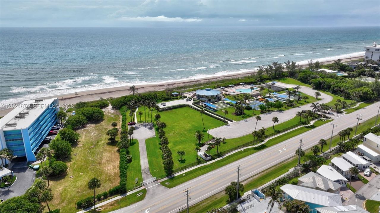 10725 S Ocean Drive Unit 311, Jensen Beach, FL 34957 Photo