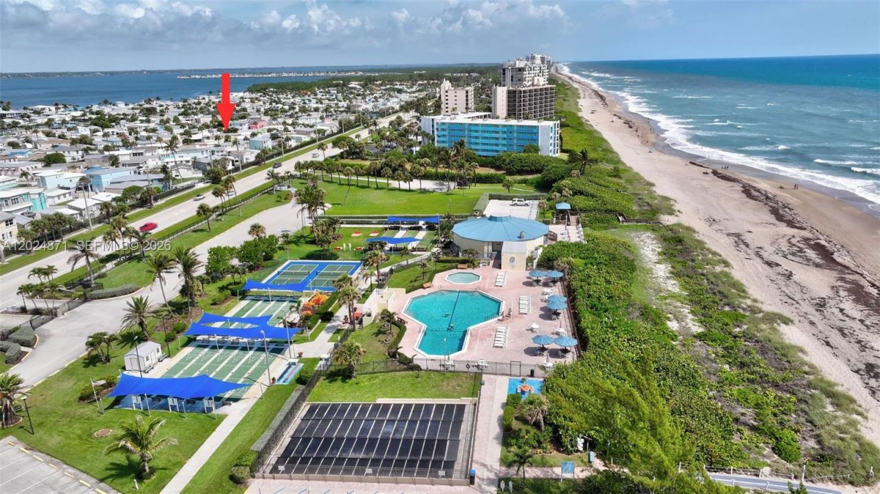 10725 S Ocean Drive Unit 311, Jensen Beach, FL 34957 Photo