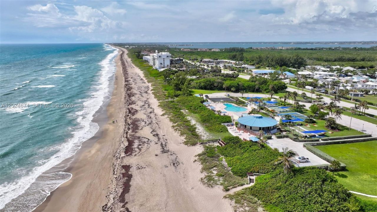10725 S Ocean Drive Unit 311, Jensen Beach, FL 34957 Photo