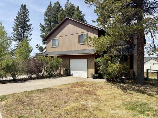 16406 Heath Drive, Unit A & B, La Pine, OR 97739