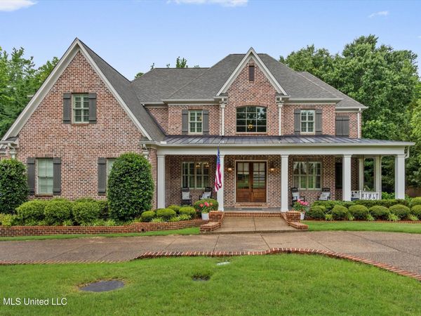 13833 Valley Oaks Drive, Olive Branch, MS 38654