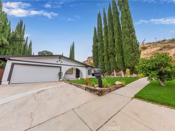 18735 Bookham, Canyon Country, CA 91351