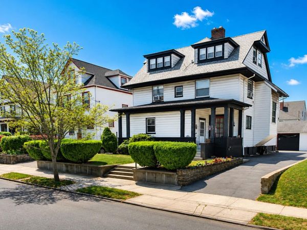 240 N Fulton Avenue, Fleetwood, NY 10552