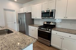 187 S Reindeer Rd. photo 4