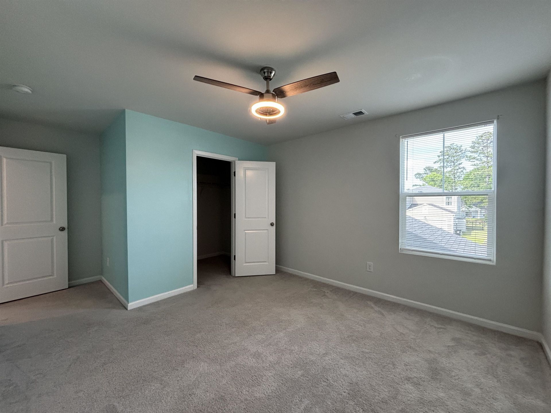 187 S Reindeer Rd. Photo 31