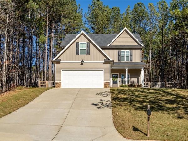 81 Roundtree Court , Dallas, GA 30132