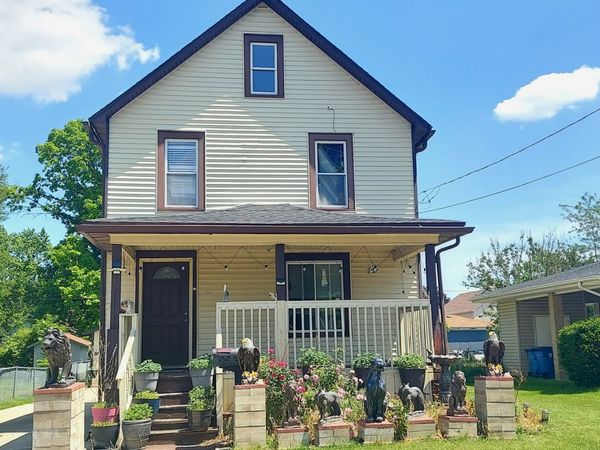 223 N Sumner Avenue , Aurora, IL 60505