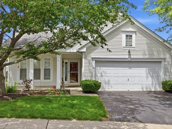 56 Kensington Cir, White, NJ 07823