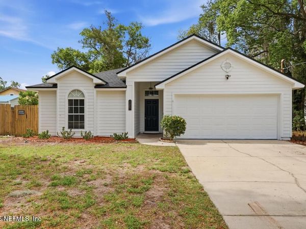 809 BAY Street, Green Cove Springs, FL 32043