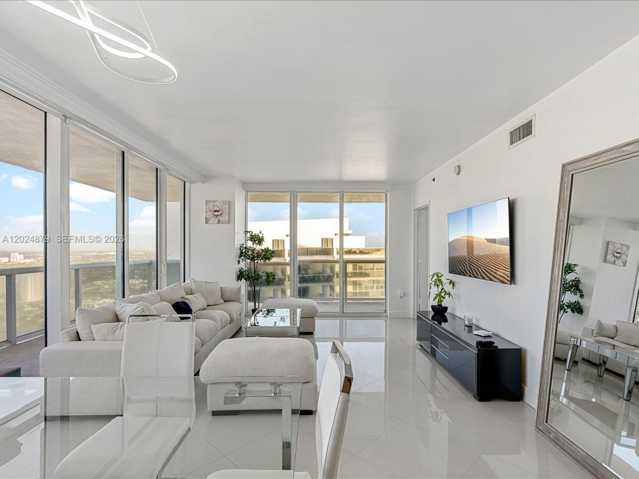 1830 S Ocean Dr, Unit 4508, Hallandale Beach, FL 33009 Photo