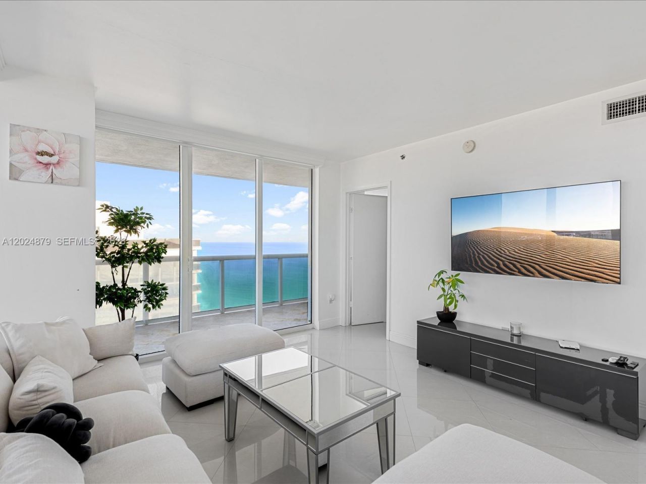 1830 S Ocean Dr, Unit 4508, Hallandale Beach, FL 33009 Photo