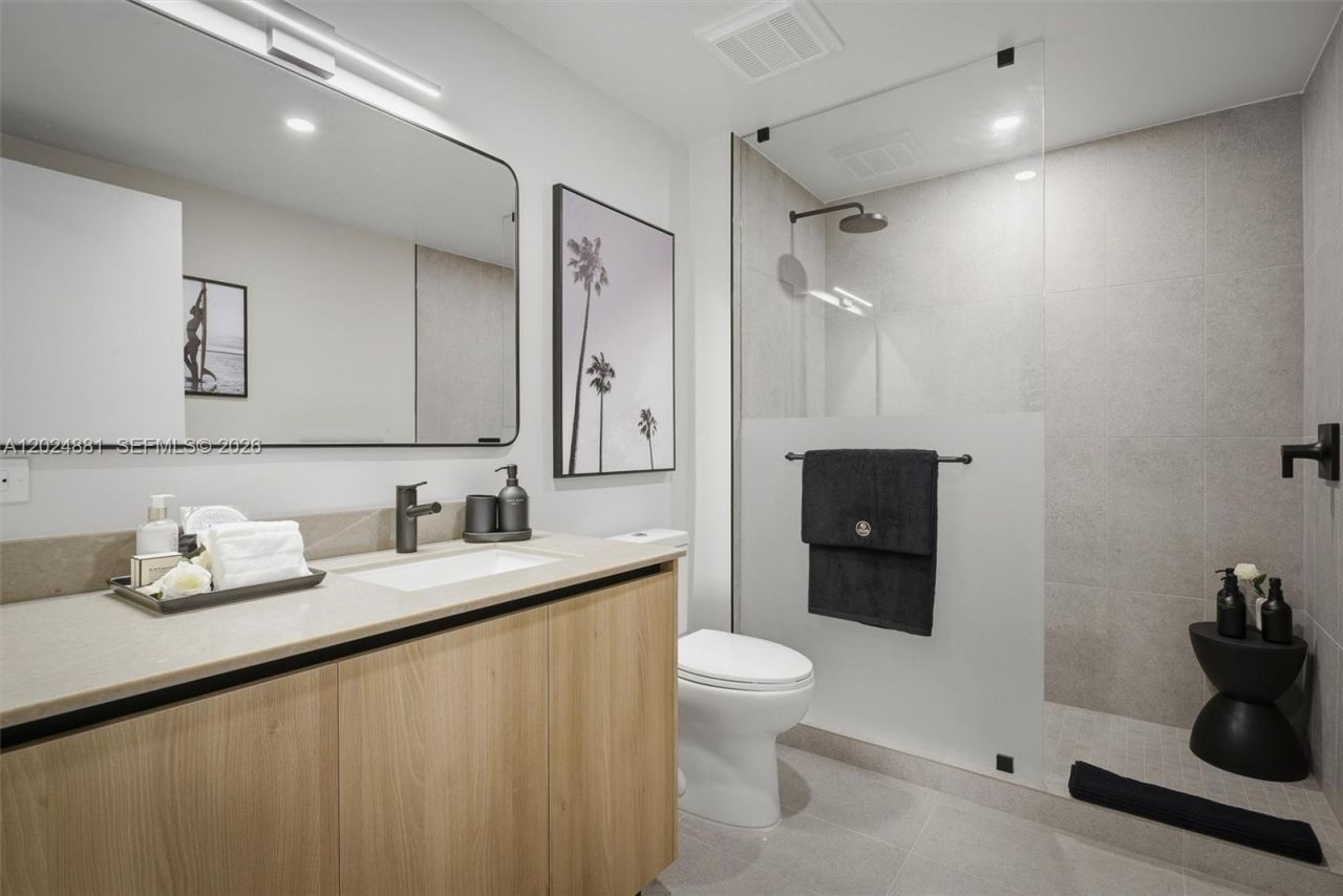 121 NE 5th St, Unit 1712, Miami, FL 33132 Photo