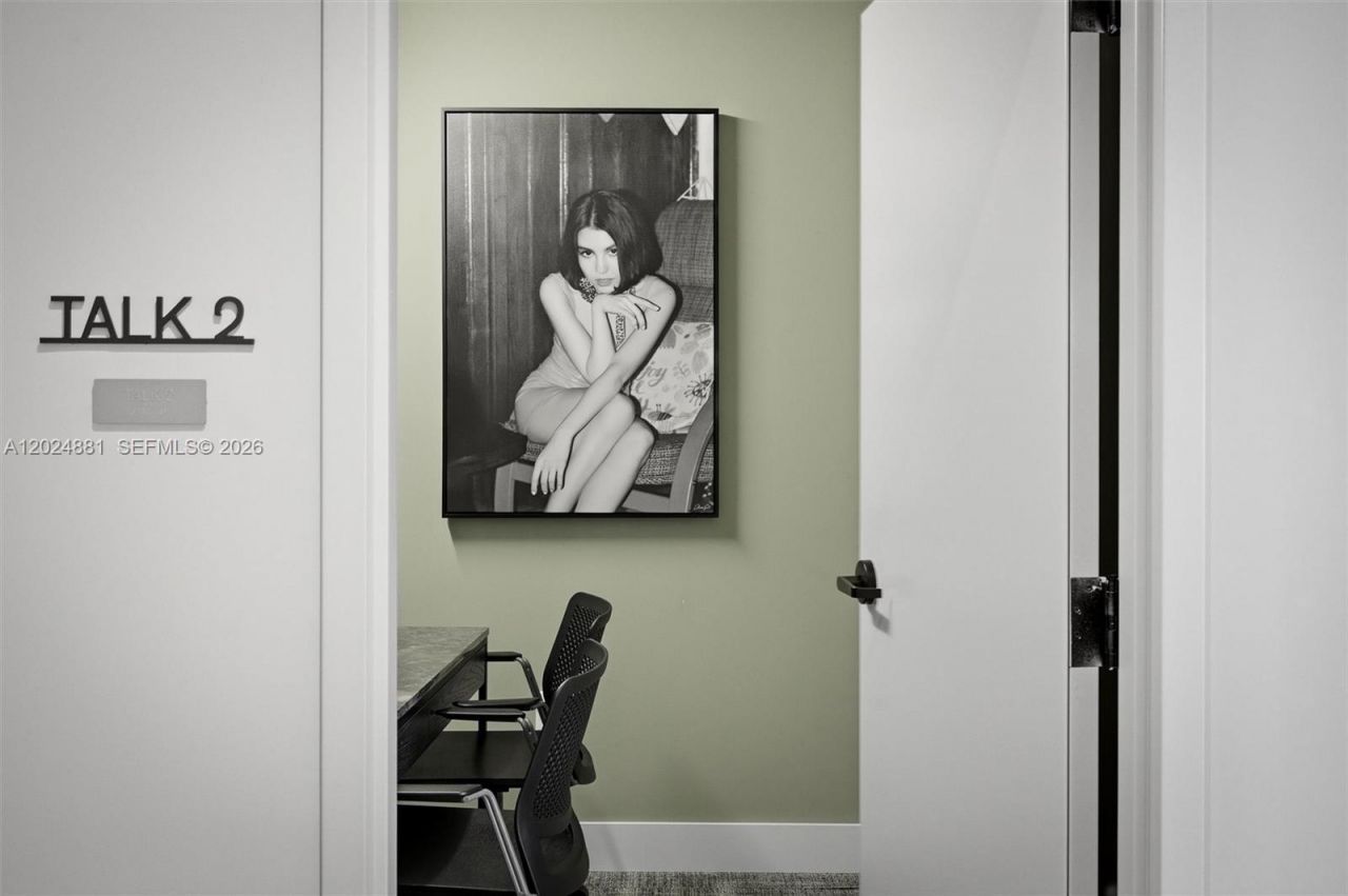121 NE 5th St, Unit 1712, Miami, FL 33132 Photo
