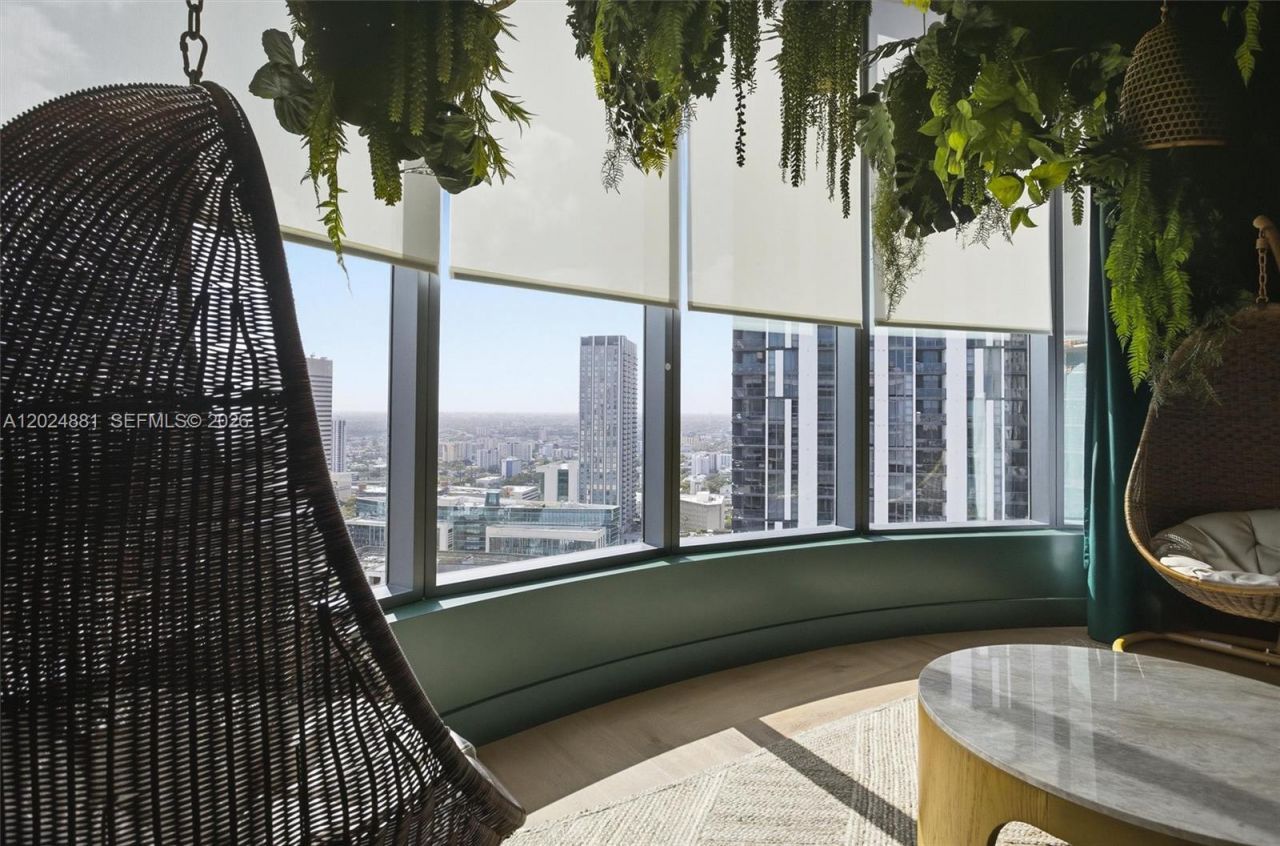 121 NE 5th St, Unit 1712, Miami, FL 33132 Photo