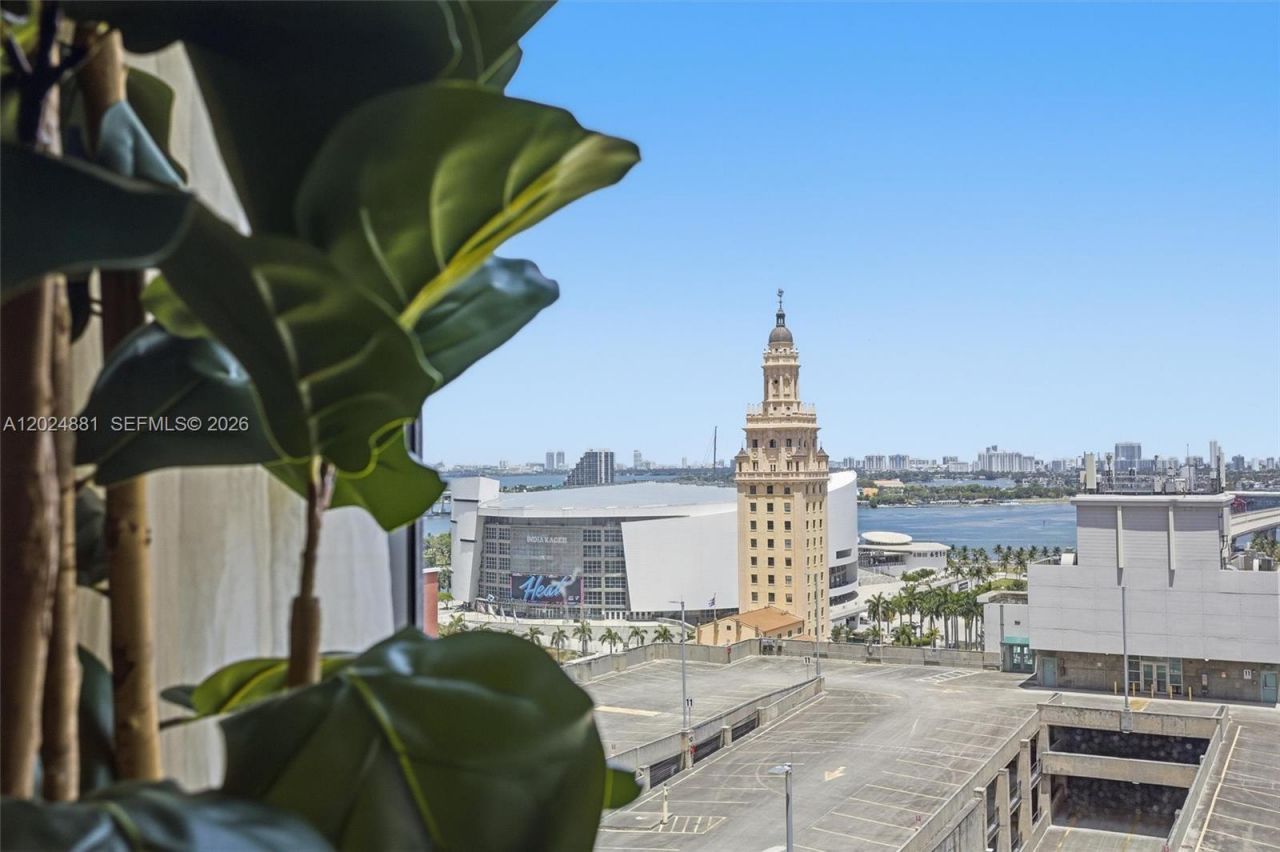 121 NE 5th St, Unit 1712, Miami, FL 33132 Photo