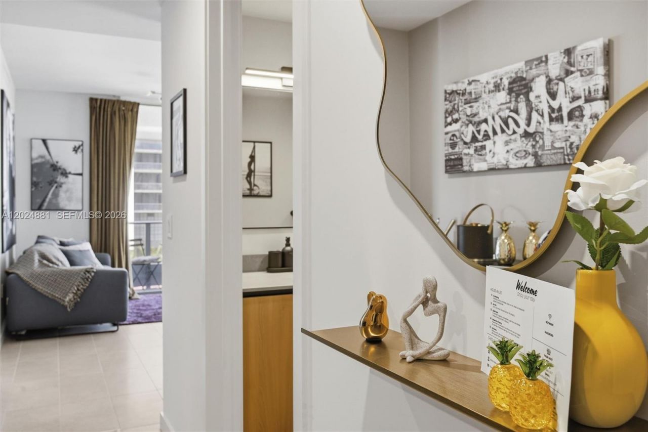 121 NE 5th St, Unit 1712, Miami, FL 33132 Photo