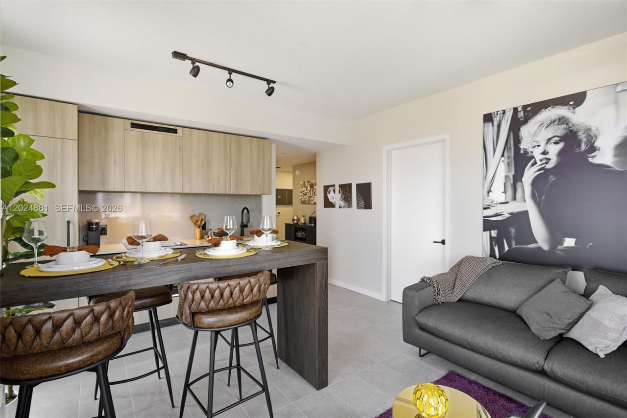 121 NE 5th St , Unit 1712, Miami, FL 33132 Photo