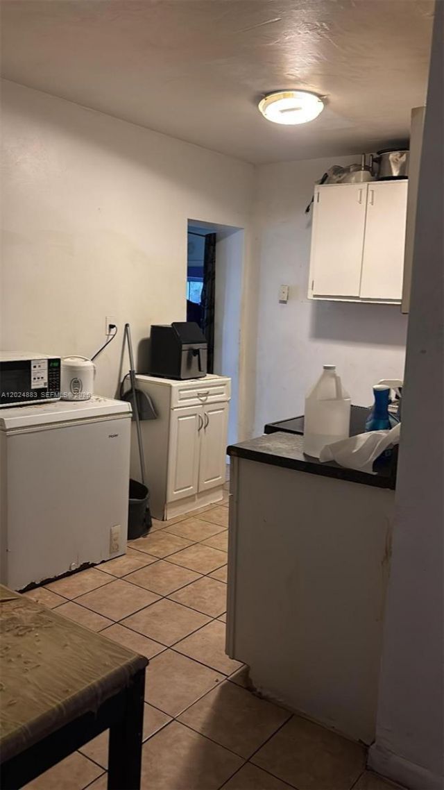 3760 Oak Ave, Miami, FL 33133 Photo