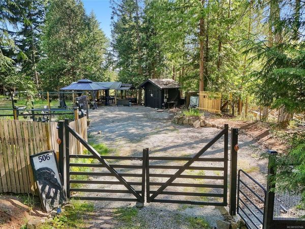 506 Bluff Way , Mayne Island, BC V0N 2J2