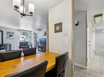 3535 Lake Tahoe Boulevard, Unit 211, South Lake Tahoe, CA 96150 Photo