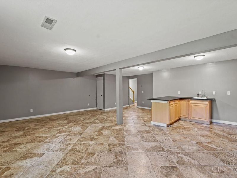 469 Maple Circle Drive, Unit 52, Cincinnati, OH 45246 Photo 30