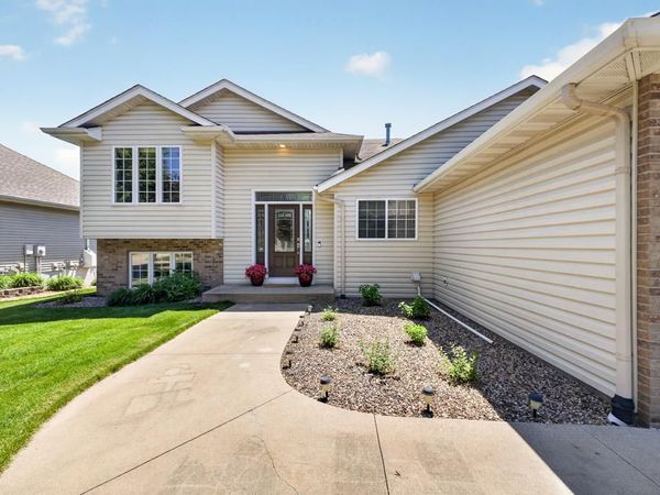 480 Manor Ridge Drive NW, Rochester, MN 55901