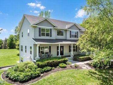 19885 Hunters Ridge, Rogers, MN 55374