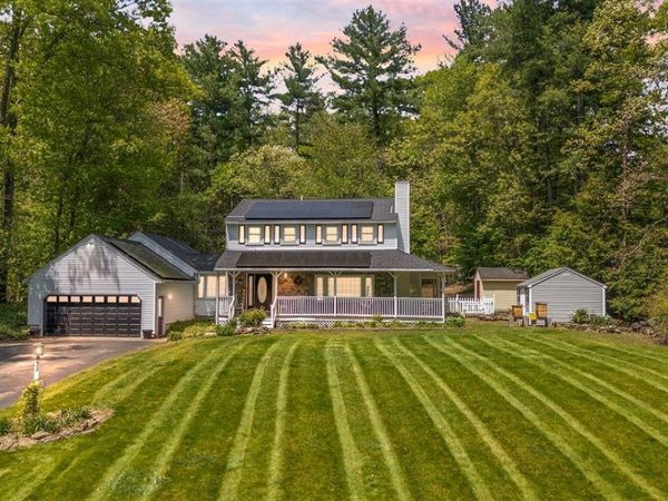 53 Sullivan Road, Hudson, NH 03051