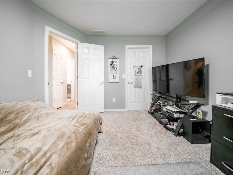 19374 Lauren Way, Strongsville, OH 44149 Photo 18