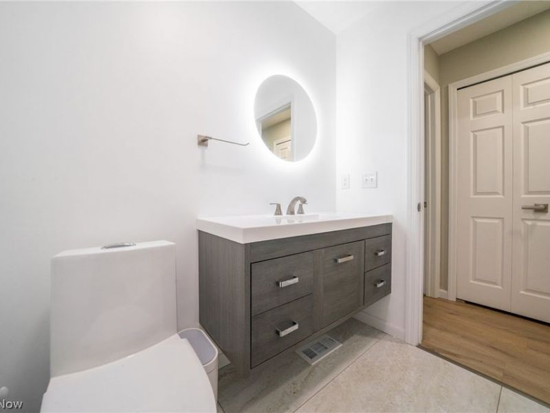 19374 Lauren Way, Strongsville, OH 44149 Photo 19