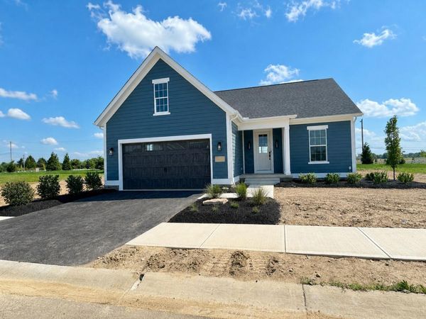 3388 Sandbar Drive, Lewis Center, OH 43035