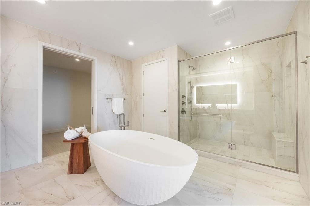 5100 Seagrass Blvd , Unit 202, Bonita Springs, FL 34134 Photo