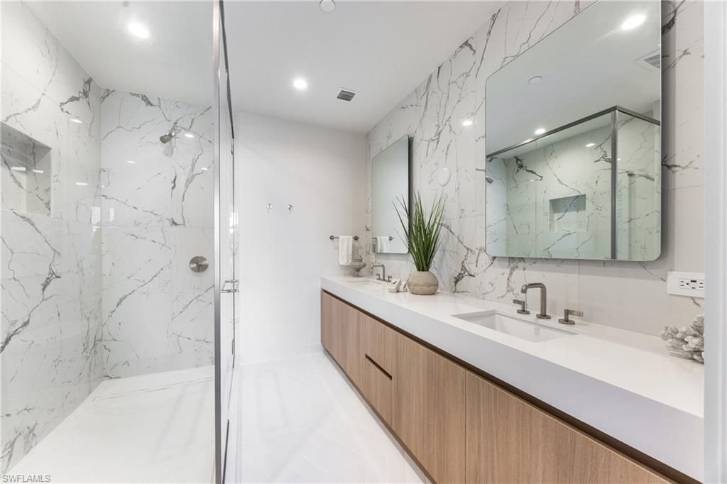 5100 Seagrass Blvd , Unit 202, Bonita Springs, FL 34134 Photo