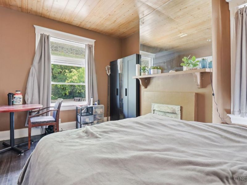 219 Atkinson Street, Cincinnati, OH 45219 Photo 6