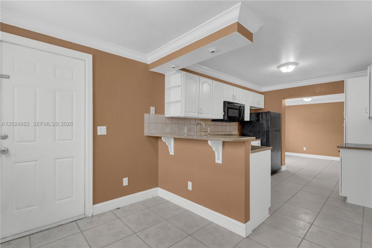 3651 W 2nd Ct , Hialeah, FL 33012 Photo