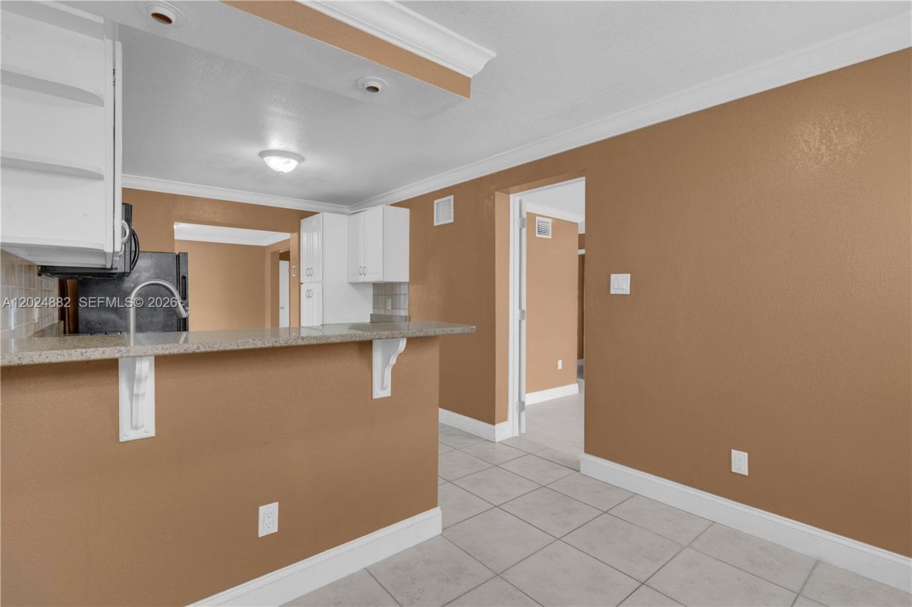 3651 W 2nd Ct , Hialeah, FL 33012 Photo