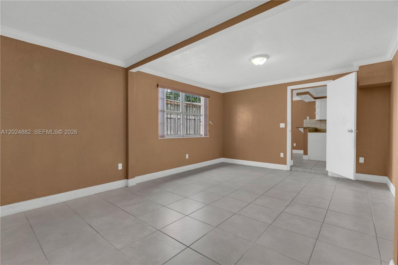 3651 W 2nd Ct , Hialeah, FL 33012 Photo