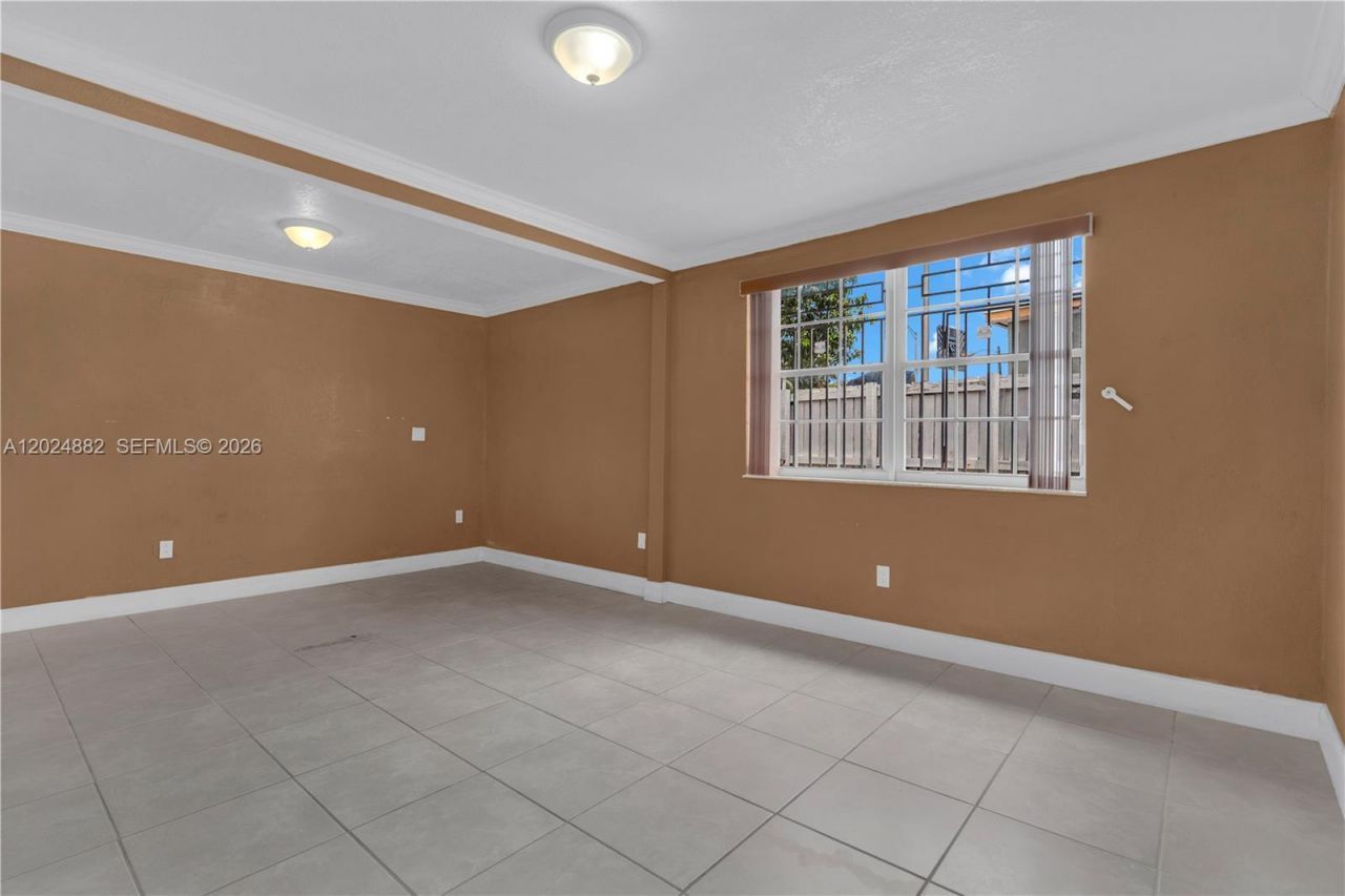 3651 W 2nd Ct , Hialeah, FL 33012 Photo